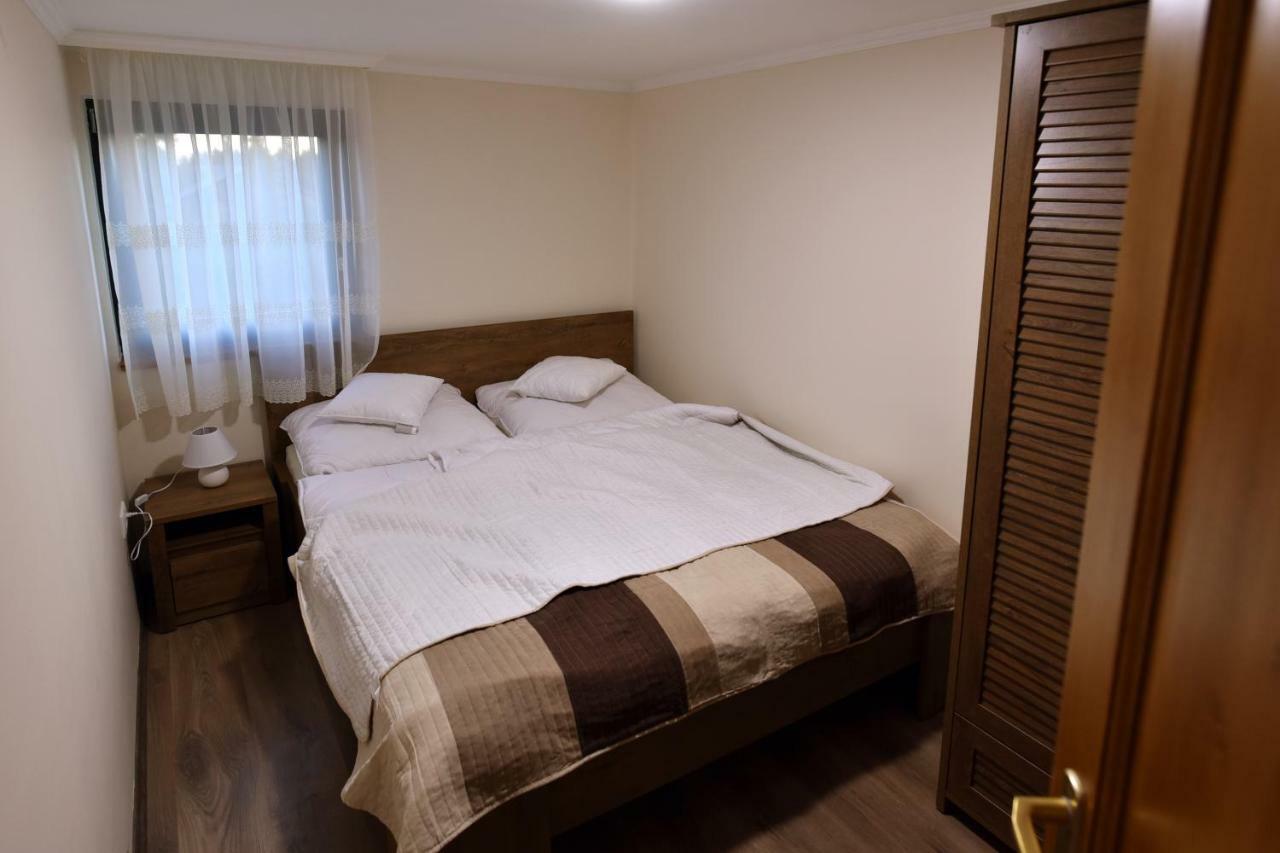 Siraly Apartman Hajdúnánás Exteriér fotografie