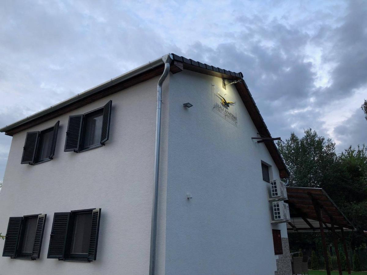 Siraly Apartman Hajdúnánás Exteriér fotografie
